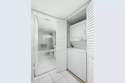 550 SW 137 Avenue #L114, Pembroke Pines, FL 33027 - Photo 19