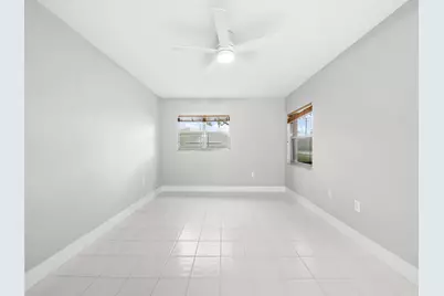 550 SW 137 Avenue #L114, Pembroke Pines, FL 33027 - Photo 23