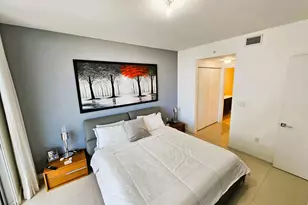 488 NE 18th St, Miami, FL 33132 - Photo 9