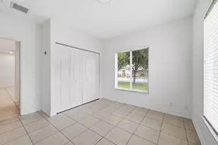 911 NE 12th Ave, Pompano Beach, FL 33060 - Photo 19