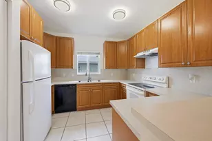 911 NE 12th Ave, Pompano Beach, FL 33060 - Photo 11