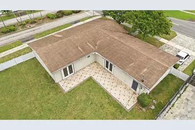 21020 Highland Lakes Boulevard, Miami, FL 33179 - Photo 49