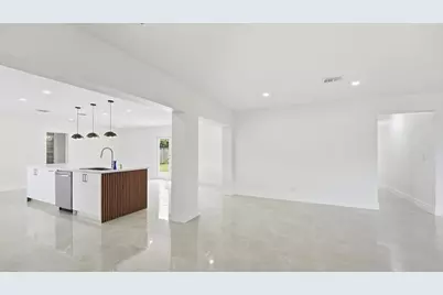 21020 Highland Lakes Boulevard, Miami, FL 33179 - Photo 3