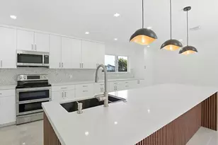 21020 Highland Lakes Blvd, Miami, FL 33179 - Photo 9