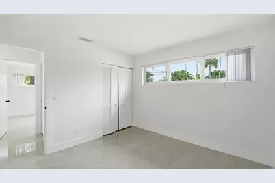 21020 Highland Lakes Boulevard, Miami, FL 33179 - Photo 27
