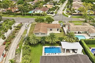 21020 Highland Lakes Blvd, Miami, FL 33179 - Photo 53
