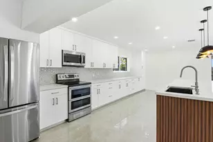 21020 Highland Lakes Blvd, Miami, FL 33179 - Photo 9