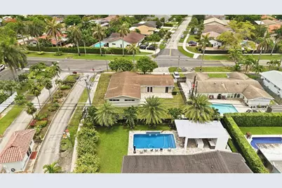 21020 Highland Lakes Boulevard, Miami, FL 33179 - Photo 55