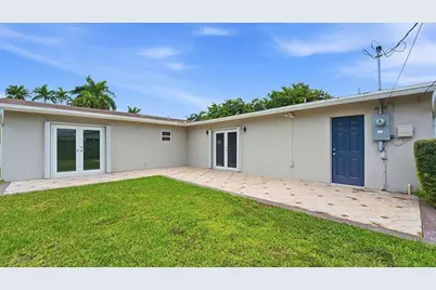 21020 Highland Lakes Boulevard, Miami, FL 33179 - Photo 41