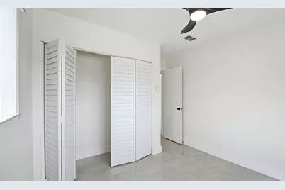 21020 Highland Lakes Boulevard, Miami, FL 33179 - Photo 17