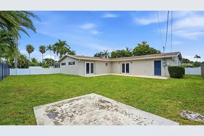 21020 Highland Lakes Boulevard, Miami, FL 33179 - Photo 43