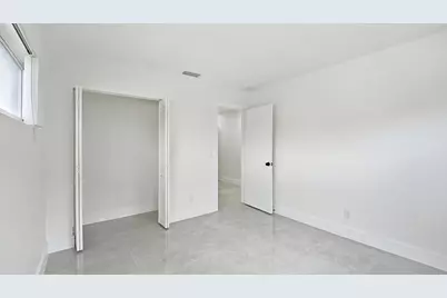 21020 Highland Lakes Boulevard, Miami, FL 33179 - Photo 31