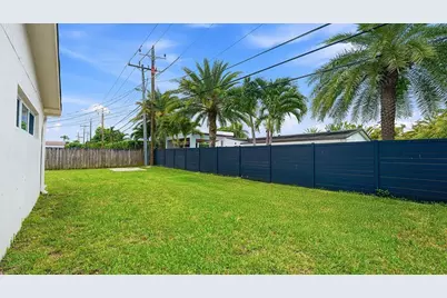 21020 Highland Lakes Boulevard, Miami, FL 33179 - Photo 43