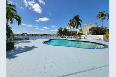 3465 NW 44th Street #106, Oakland Park, FL 33309 - Photo 13
