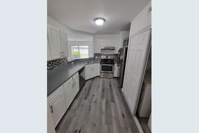 3465 NW 44th Street #106, Oakland Park, FL 33309 - Photo 3