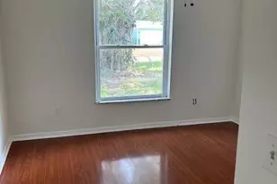 533 NW Avon Ave, Port Saint Lucie, FL 34983 - Photo 5