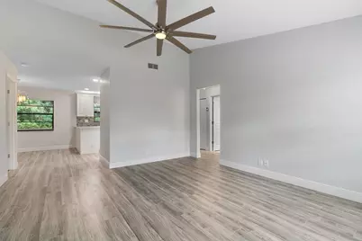 9 VÃ­a De Casas Norte, Boynton Beach, FL 33426 - Photo 3