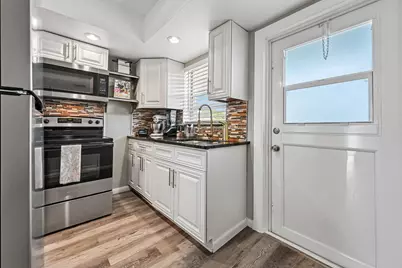 312 NE 17th Avenue #202, Boynton Beach, FL 33435 - Photo 11