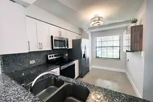 235 City View Dr, Fort Lauderdale, FL 33311 - Photo 3