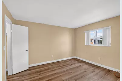 1505 Crescent Circle #B24, Lake Park, FL 33403 - Photo 21