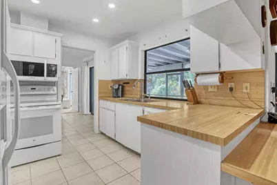 5548 Shirley Drive, Jupiter, FL 33458 - Photo 13