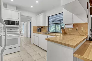 5548 Shirley Dr, Jupiter, FL 33458 - Photo 13
