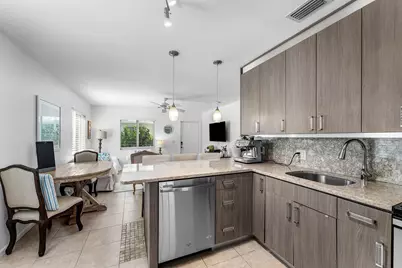 334 NE 7th Avenue, Delray Beach, FL 33483 - Photo 11