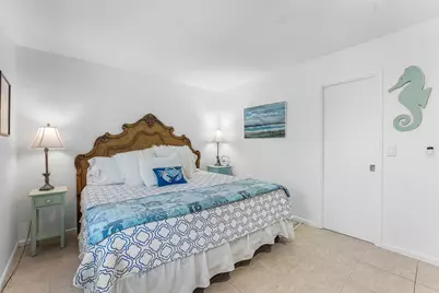 334 NE 7th Avenue, Delray Beach, FL 33483 - Photo 13