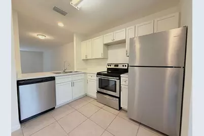 910 Summit Lake Drive, West Palm Beach, FL 33406 - Photo 1