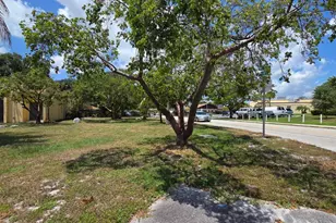 4413 NW 3rd Ave, Deerfield Beach, FL 33064 - Photo 17