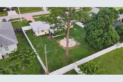 772 SE Thornhill Drive, Port Saint Lucie, FL 34983 - Photo 13