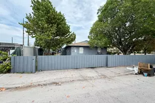 714 S H St, Lake Worth, FL 33460 - Photo 1