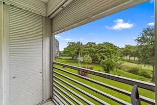 625 Oaks Dr, Pompano Beach, FL 33069 - Photo 19