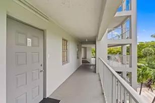 625 Oaks Dr, Pompano Beach, FL 33069 - Photo 51