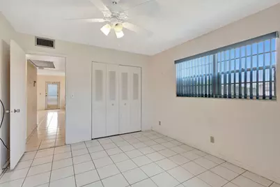 332 Sheffield N, West Palm Beach, FL 33417 - Photo 9