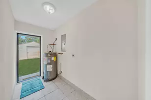 301 N 65th Way, Hollywood, FL 33024 - Photo 45