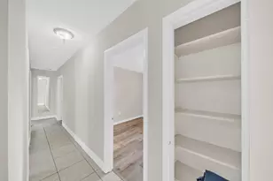 301 N 65th Way, Hollywood, FL 33024 - Photo 23