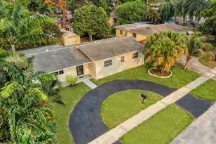 301 N 65th Way, Hollywood, FL 33024 - Photo 3