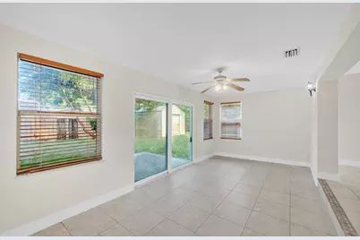 301 N 65th Way, Hollywood, FL 33024 - Photo 13