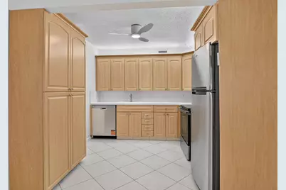 3057 Yarmouth C, Boca Raton, FL 33434 - Photo 3