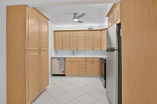 3057 Yarmouth C, Boca Raton, FL 33434 - Photo 3