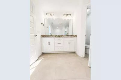 2801 E Louise Circle, Port Saint Lucie, FL 34953 - Photo 11