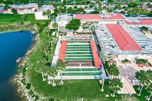 216 Lake Dora Dr, West Palm Beach, FL 33411 - Photo 51