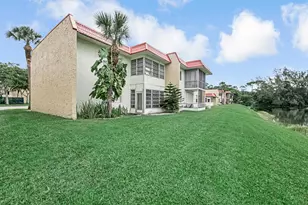 216 Lake Dora Dr, West Palm Beach, FL 33411 - Photo 37