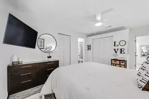 216 Lake Dora Dr, West Palm Beach, FL 33411 - Photo 21