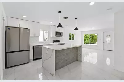 537 NW 2nd Terrace, Deerfield Beach, FL 33441 - Photo 1