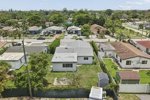 537 NW 2nd Terrace, Deerfield Beach, FL 33441 - Photo 13