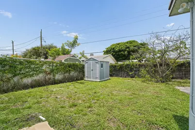 537 NW 2nd Terrace, Deerfield Beach, FL 33441 - Photo 11