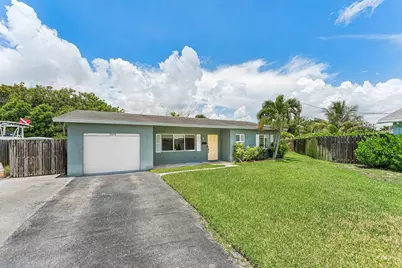 301 SE 3rd Street, Deerfield Beach, FL 33441 - Photo 3