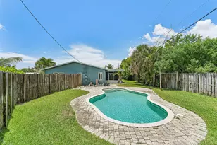 301 SE 3rd St, Deerfield Beach, FL 33441 - Photo 31